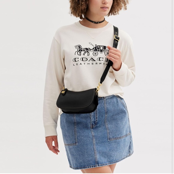 NWOT - COACH - GLOVETANNED LEATHER SWINGER - Picture 7 of 7